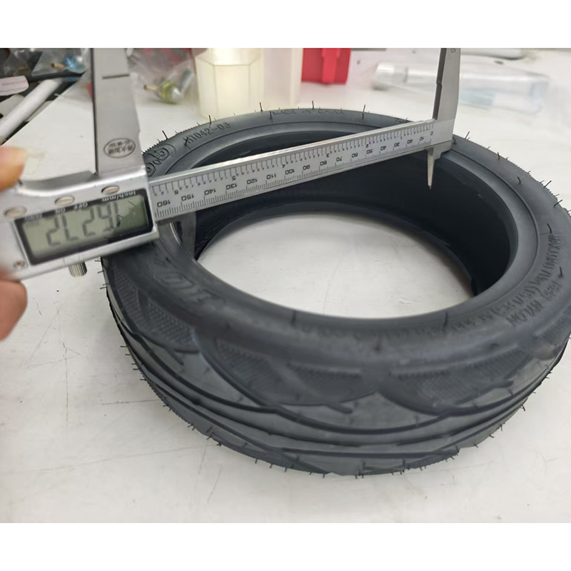 ยางนอกแบบไม่ใช้ยางในสำหรับสกู๊ - Scooter Parts บทวิจารณ์และราคา